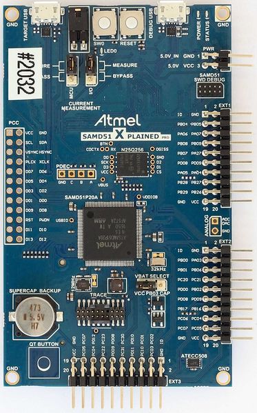 File:SAMD51 XPLAINED PRO.jpg