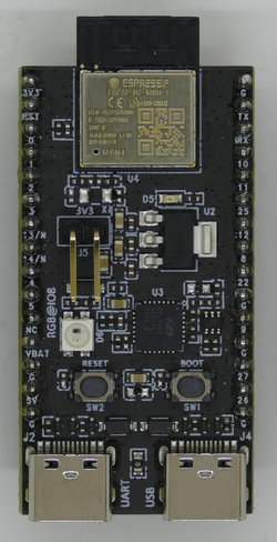ESP32-H2-DevKitM-1 board.png