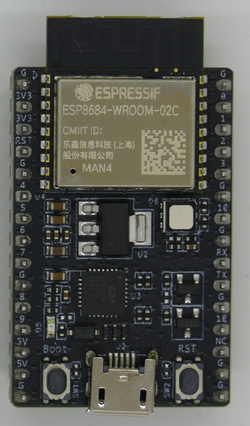 ESP8684-DevKitC-02 board.png