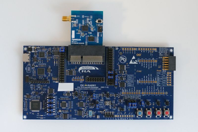 File:Renesas EK-RA6W1.jpg